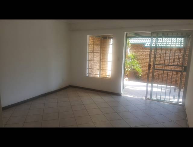 2 BEDROOM SIMPLEX SOLD IN FAERIE GLEN